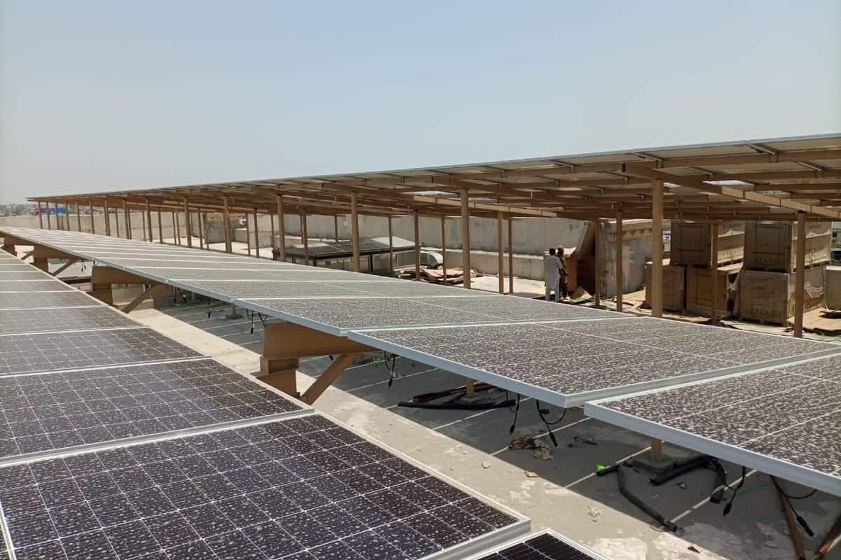 400 kW Elevated-Structure System — Dawn Bread